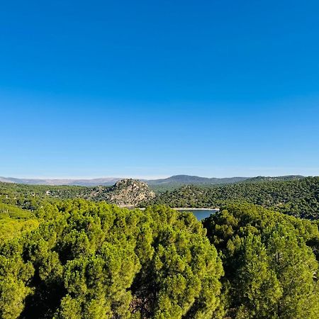 Acogedor Apartamento Con Bellas Vistas Al Embalse 圣马丁德瓦尔德 外观 照片