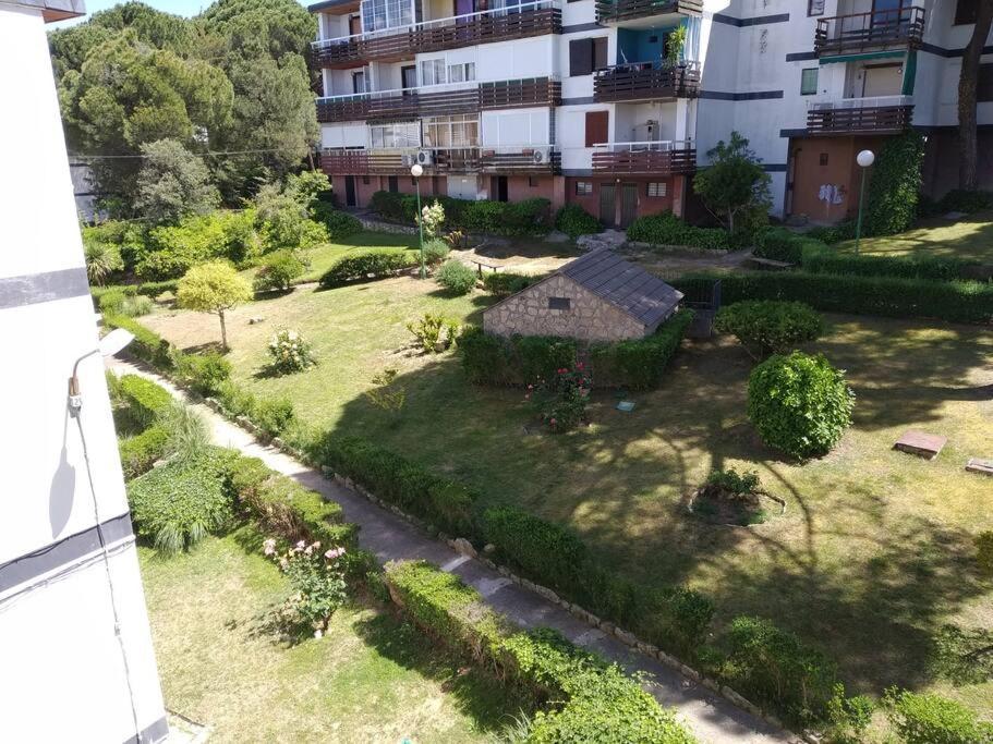 Acogedor Apartamento Con Bellas Vistas Al Embalse 圣马丁德瓦尔德 外观 照片